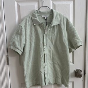 NWT Banana Republic Light Green Casual Button Down Shirt